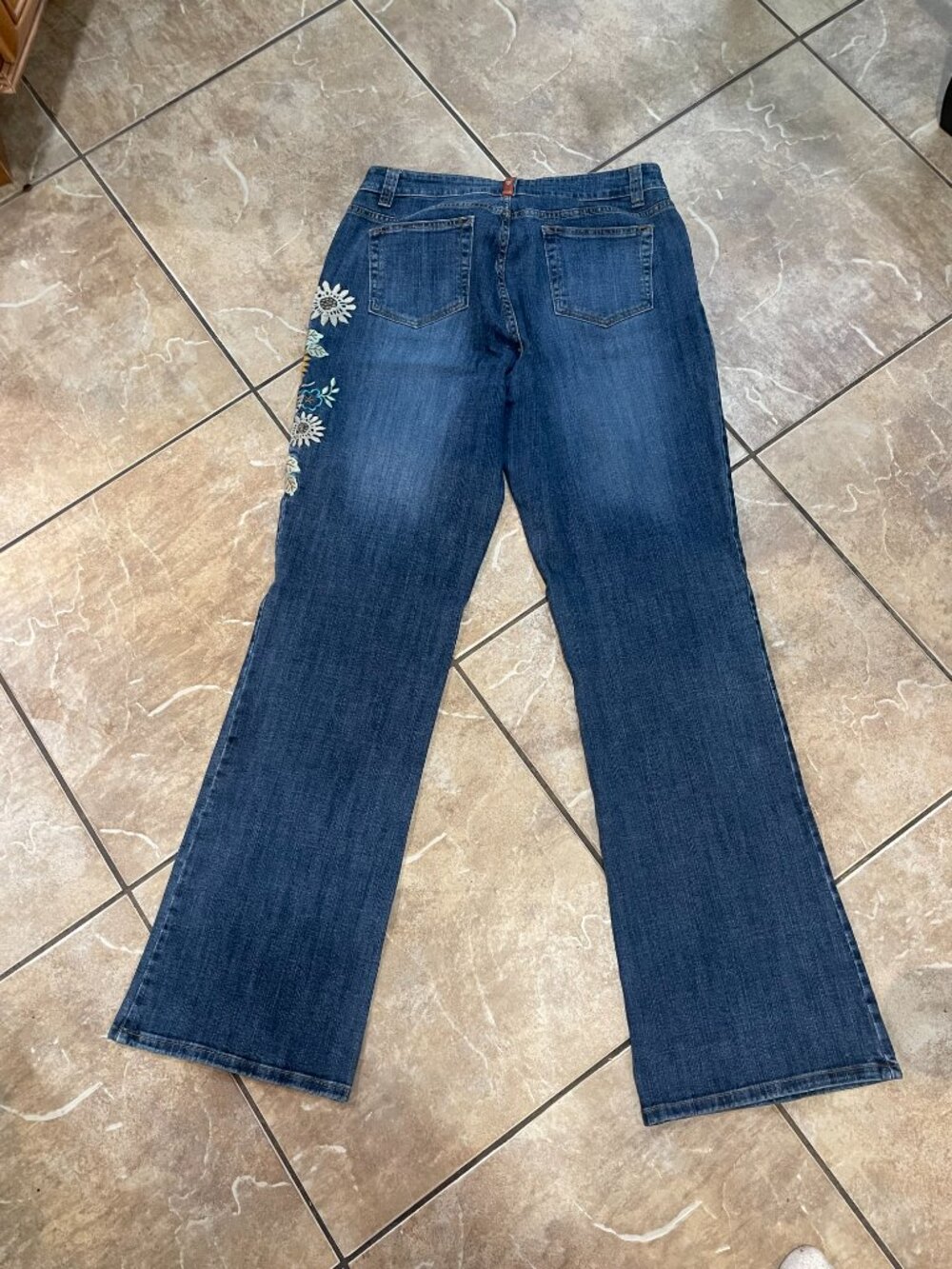 MU Jeans Y2K Embroidered Bootcut Jeans Size 18 32" Inseam - Picture 4 of 11